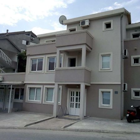 Apartments Grubor Budva Luaran gambar