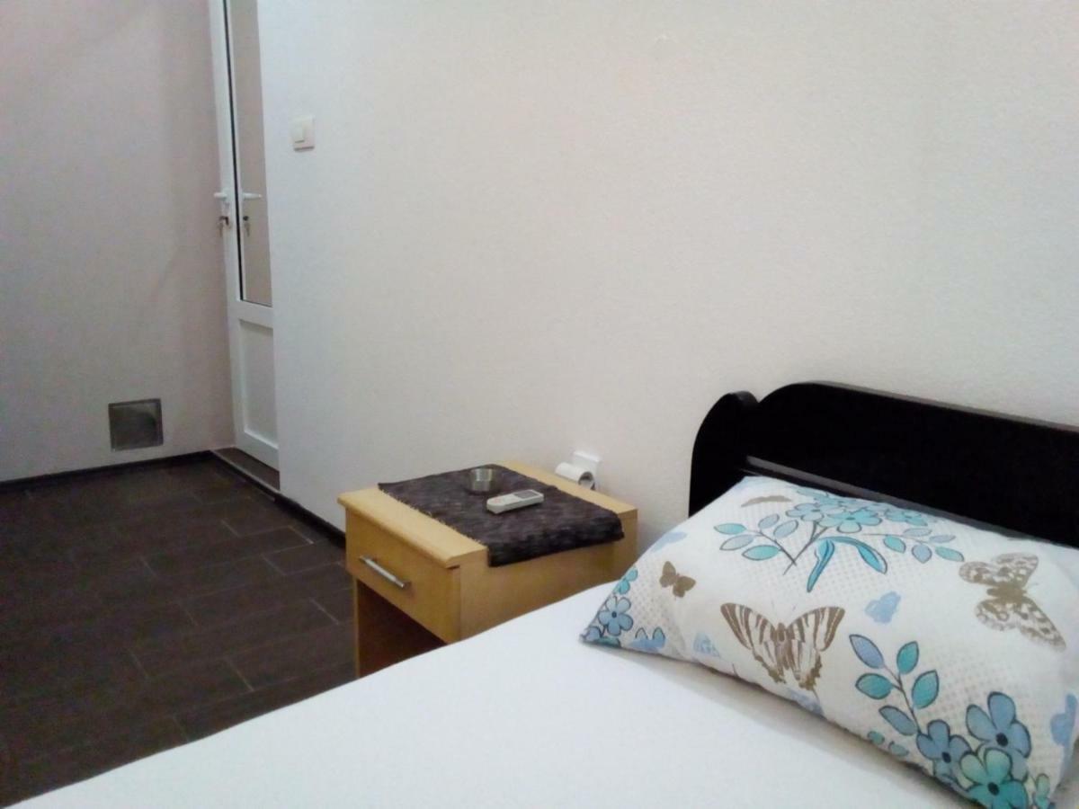 Apartments Grubor Budva Luaran gambar